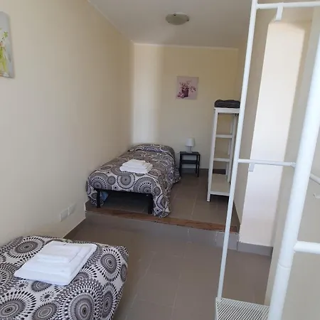 Ca Zelinda House Lägenhet *